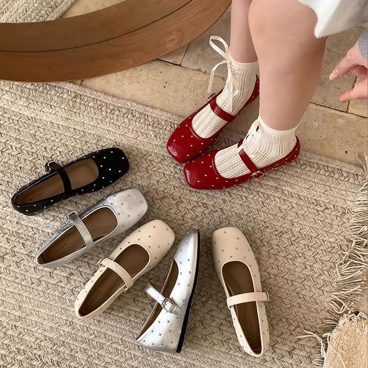 啄木鸟复古满天星铆钉芭蕾舞单鞋女春秋玛丽珍鞋一字带内增高仙女