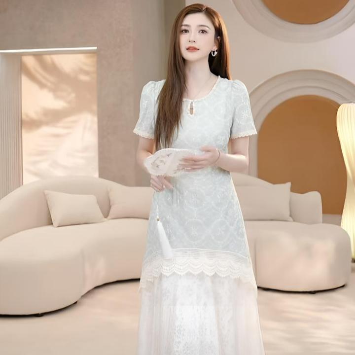 COCO BECCI【花想容】镂空刺绣提花显瘦高腰连衣裙CFXYB372098