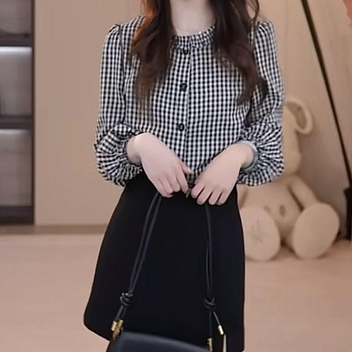 设计感复古格子长袖衬衣女2025春季新款单排扣宽松显瘦圆领衬衫