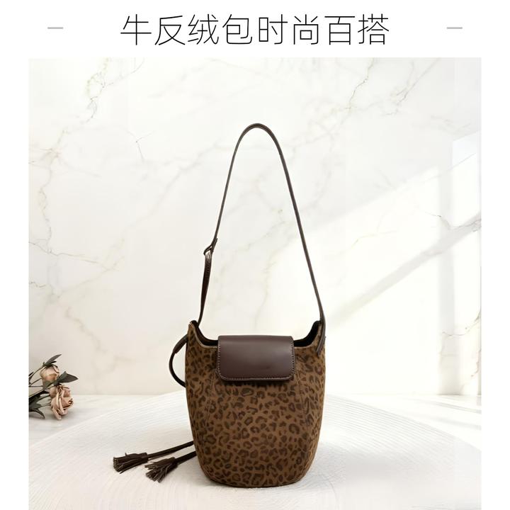 豹纹水桶包2025秋季新款女包牛反绒休闲时尚百搭单肩斜挎牛皮包包