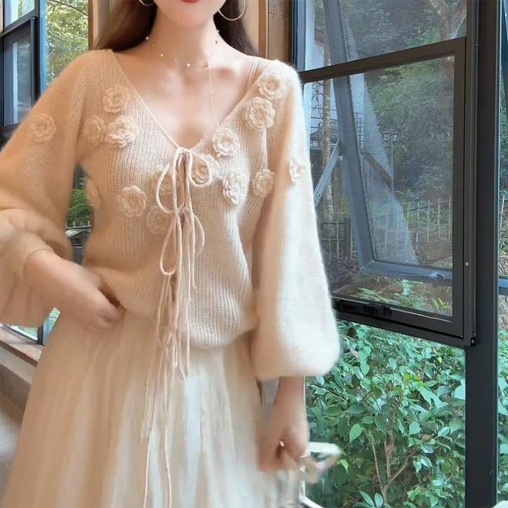 【花蜜花海】秋冬新款手工立体钩花V领软糯时尚女毛针织衫W1128