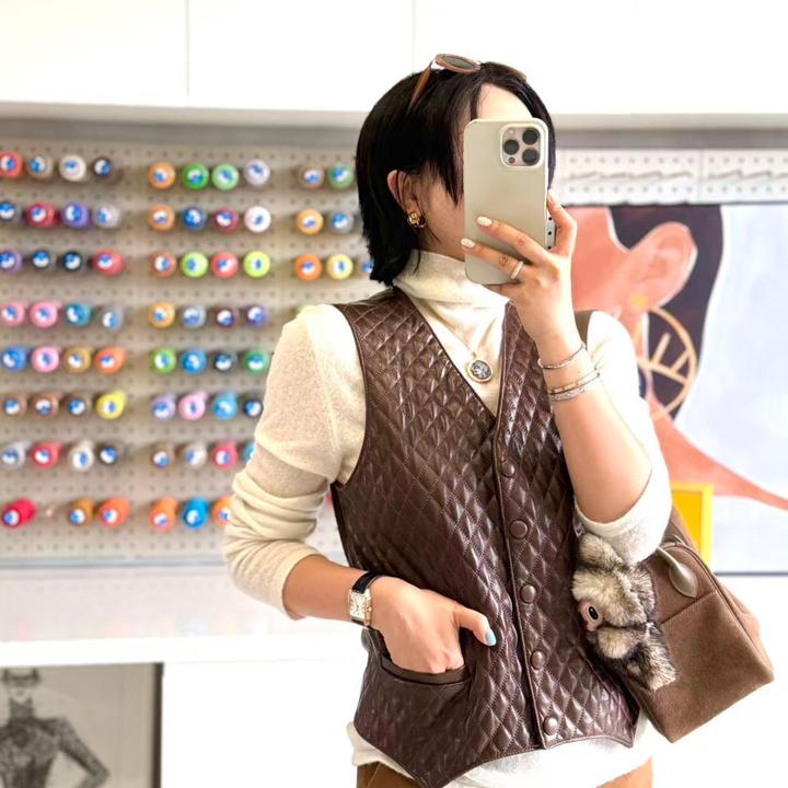 PENNYPENG 摩登主义 黑标系列复古老钱风菱格V领百搭保暖羊皮马甲