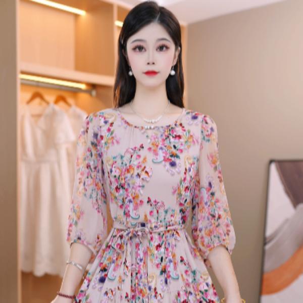 新款精致爆款女装宽松气质时尚优雅大方减龄修身连衣裙
