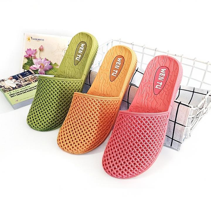 越南橡胶拖鞋女士2025新款夏季外穿网红ins不露脚趾镂空半包头拖