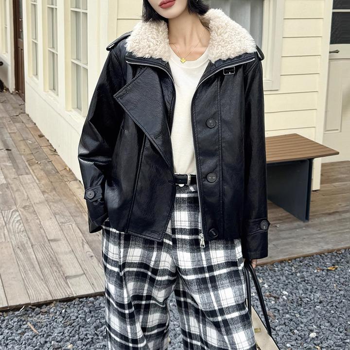 拉夏贝尔黑色高级感加绒皮衣外套女2025冬季静奢风宽松软皮夹克潮