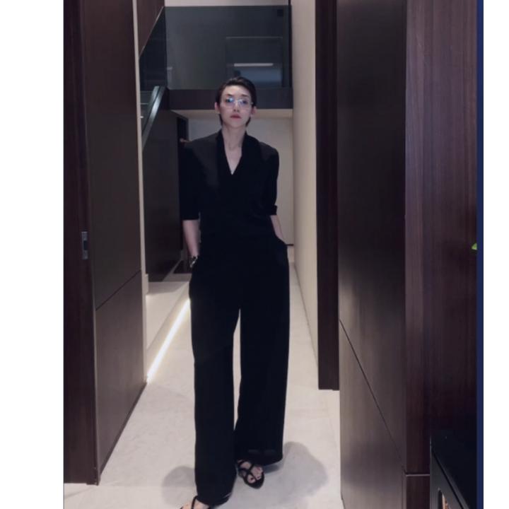 MNFK 第八次翻单升级版本 新的七分袖 中袖  微弹V领 衬衫 CS0458