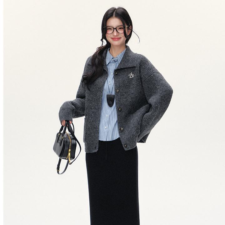 复古灰色翻领毛衣外套女2025秋冬新款宽松慵懒加厚针织开衫上衣服