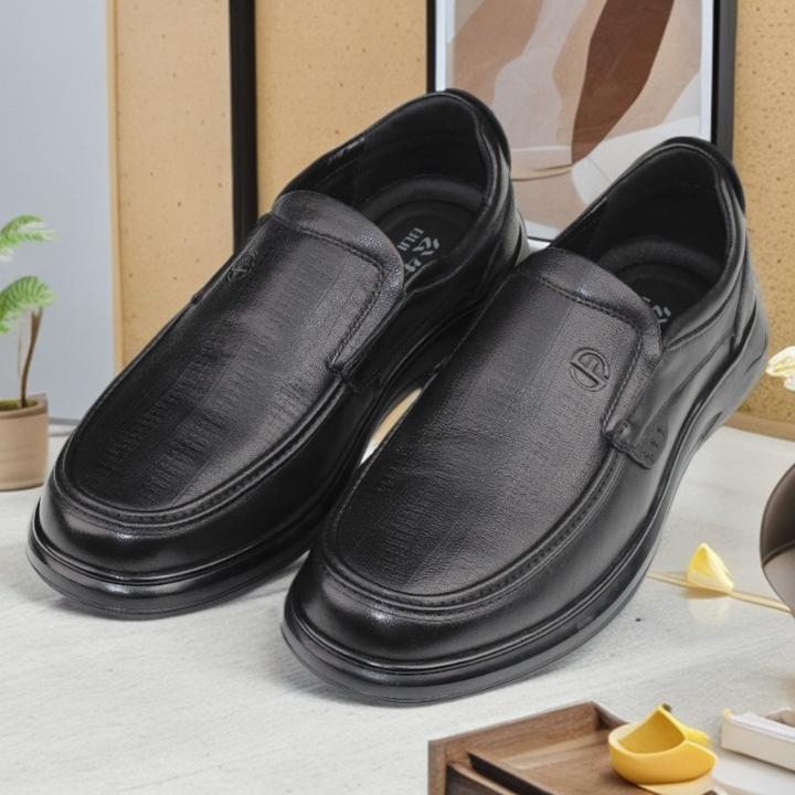 二哥2025全真皮上等头层牛皮舒适透气软底一脚蹬爆款男士皮鞋9103