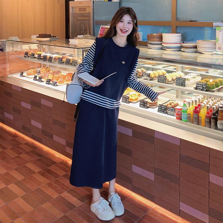 设计感条纹卫衣套装裙女秋季2024新款学院风减龄背心半身裙三件套