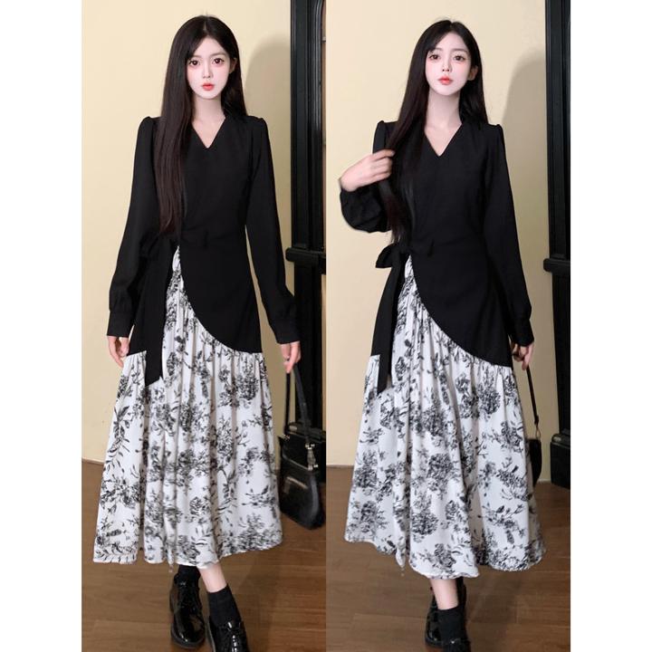 大码胖mm水墨画花拼接黑色小众长袖连衣裙显瘦设计收腰不规则裙子