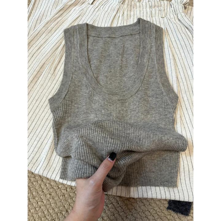 冰丝针织U领吊带背心女韩系INS夏季外穿内搭洋气百搭无袖上衣