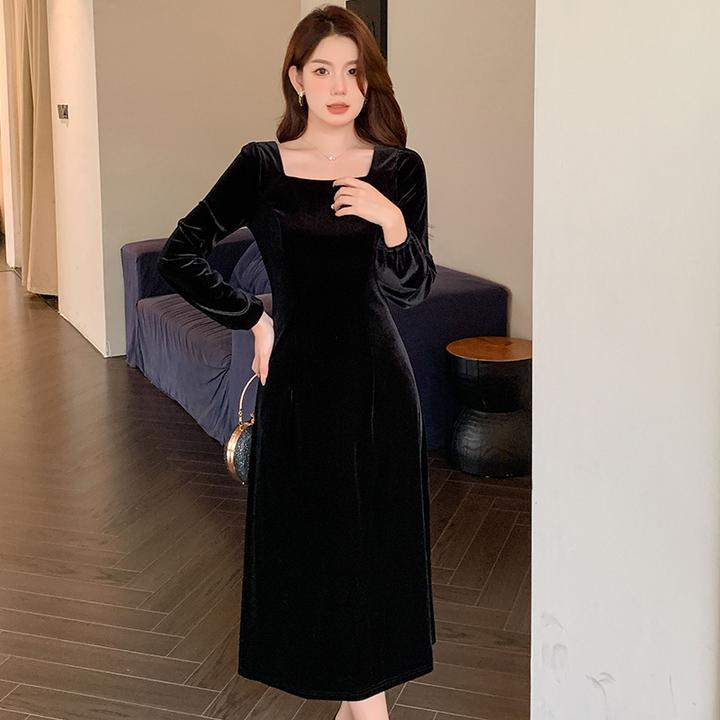 高级感赫本风法式小黑裙金丝绒长袖连衣裙收腰显瘦复古打底中长裙