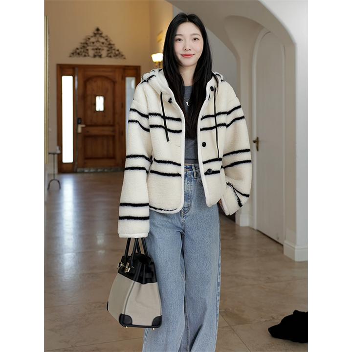 郭九九呢 极简条纹宽松连帽麂皮绒毛毛外套直筒牛仔裤 G924T18265