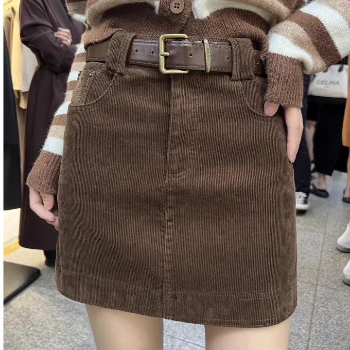 咖色半身裙女秋冬季灯芯绒短裙小个子棕色百搭显瘦高腰A字包臀裙