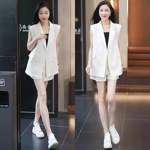 时尚法式无袖西装套装女2024夏季高级感小个子洋气漏背外套两件套
