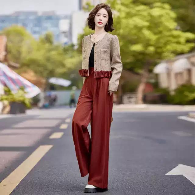 韩系氛围感穿搭配一整套2024新款套装女冷淡系独特别致复古ins潮