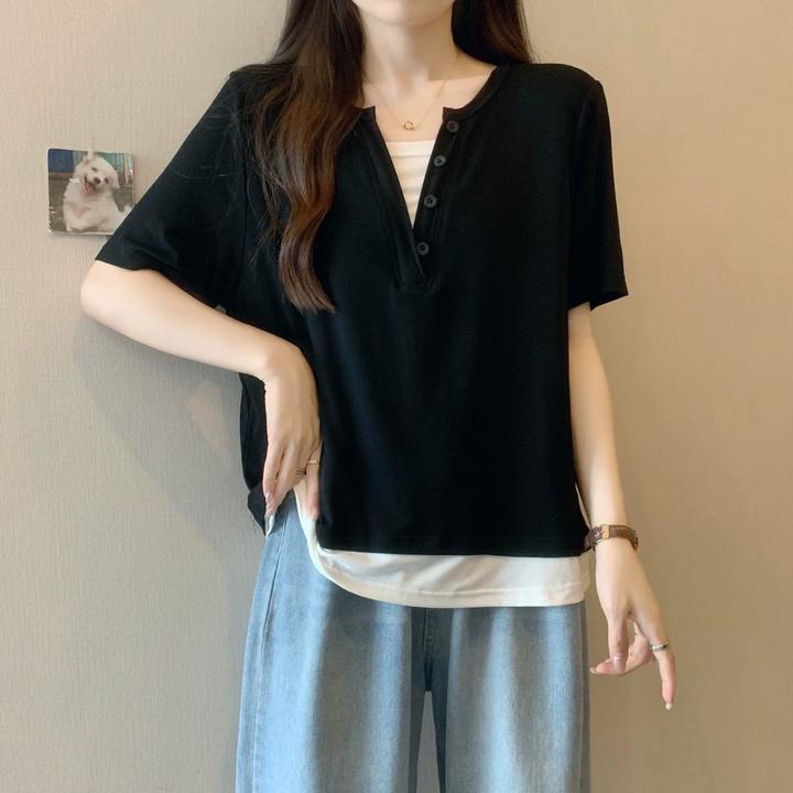 大码女装夏季设计感假两件黑色正肩短袖T恤微胖mm遮肚显瘦v领上衣