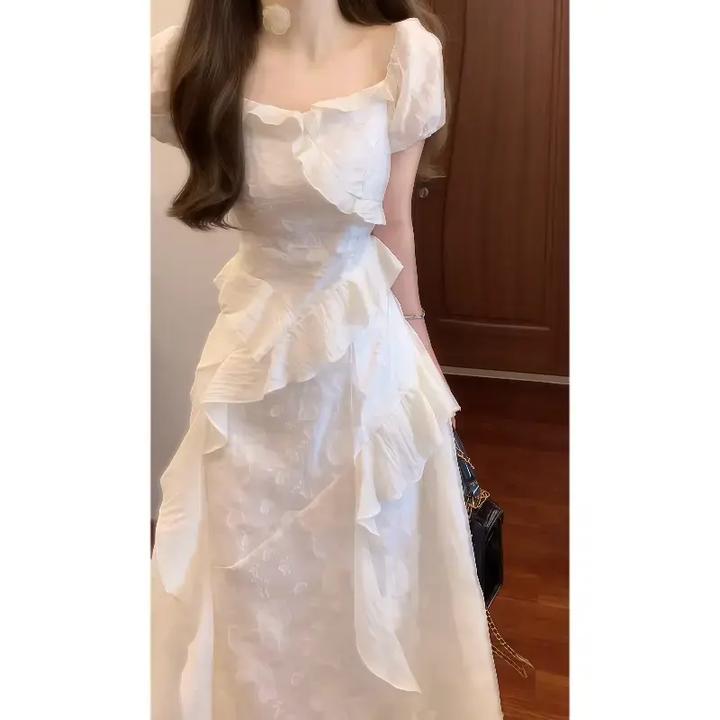 法式别致设计感荷叶边连衣裙泡泡袖收腰超仙甜美在逃公主裙