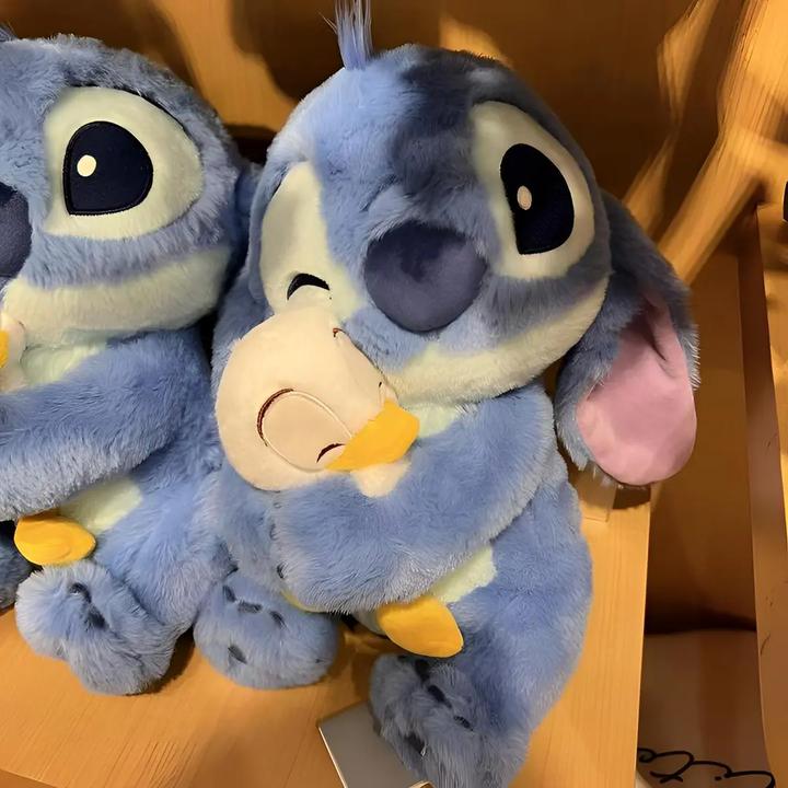 抱鸭史迪奇毛绒公仔生日礼物女生卡皮巴拉史迪仔布娃娃毛绒熊玩偶