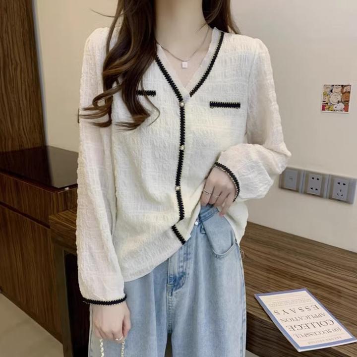 春秋新款微胖女神v领蕾丝抽褶衬衫女设计感小众大码百搭气质上衣