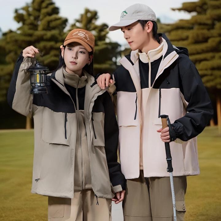 情侣款户外拼色运动三合一男女冲锋衣秋冬连帽保暖可拆卸内胆外套