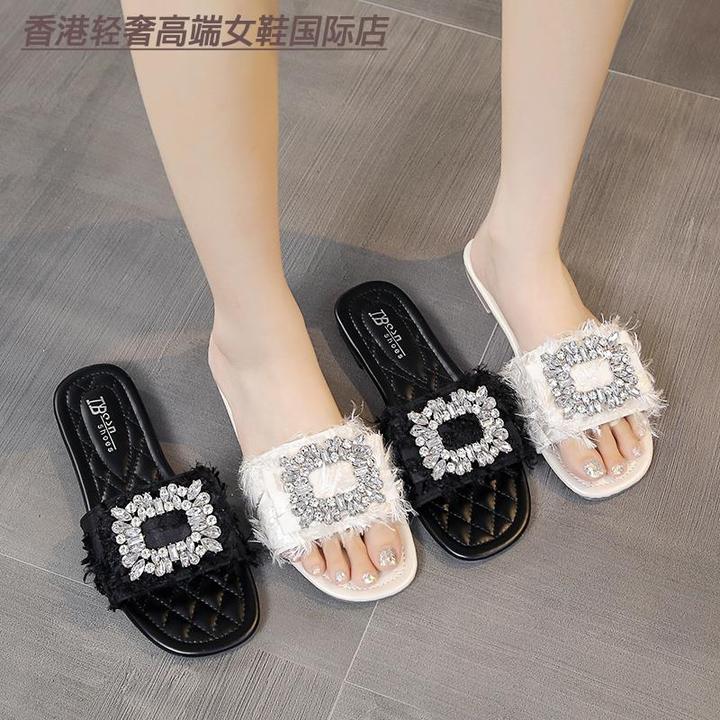 香港2024夏季新款网红法式水钻拖鞋女外穿薄底一字拖平底海边度假