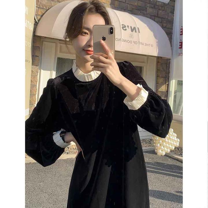 法式金丝绒连衣裙女春秋2023新款赫本风高级感黑色显瘦小个子裙子