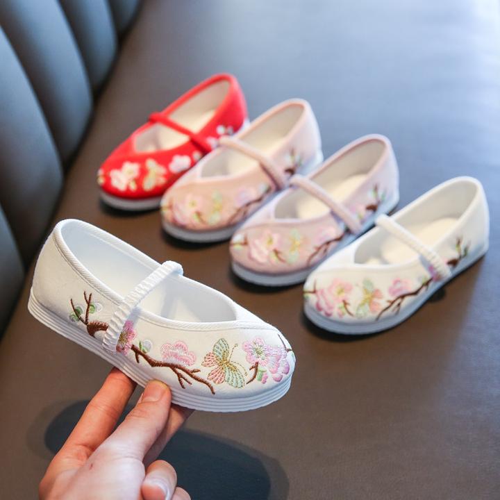 女童绣花鞋儿童汉服鞋子古风老北京布鞋古装舞蹈演出配旗袍公主裙