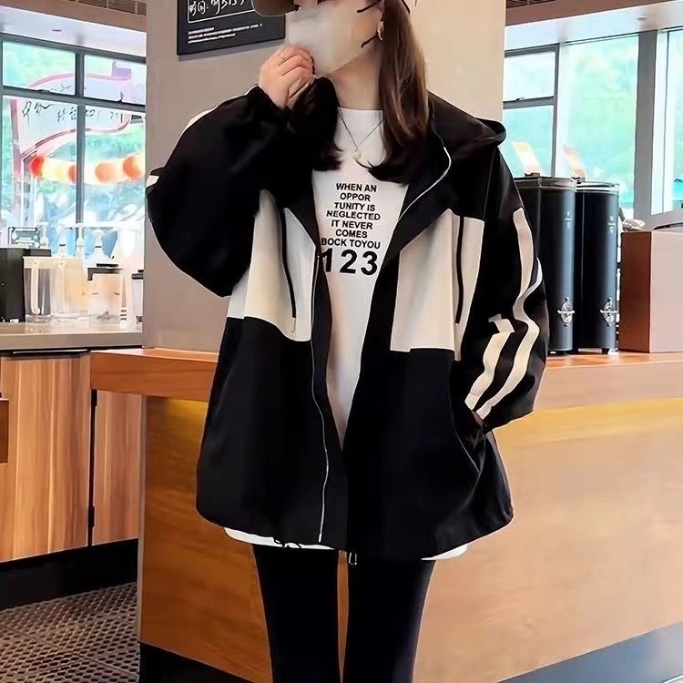 新款冲锋衣防风防水爆款ins连帽外套宽松时尚上衣春秋外套女休闲