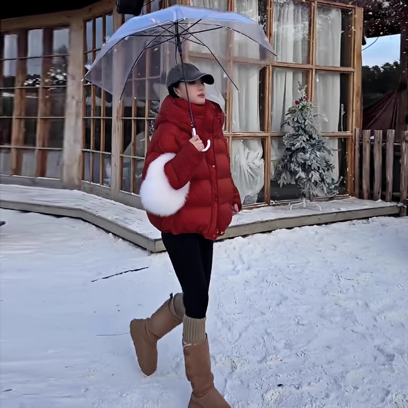 泡芙龟背安哥拉红短款羽绒服女2025冬新款白鸭绒连帽面包服外套