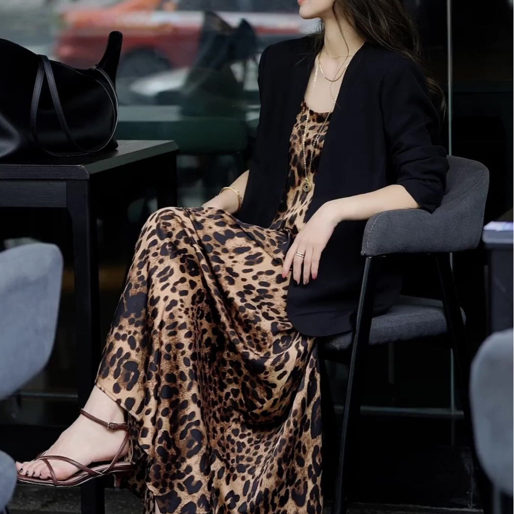 秋季新款长袖西装外套豹纹气质吊带连衣裙套装韩版轻奢时尚两件套