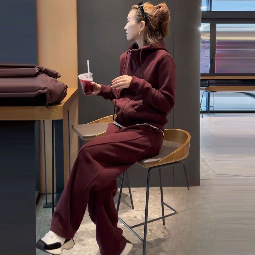 酒红色休闲运动套装女2025秋季新款拉链连帽卫衣外套直筒阔腿卫裤