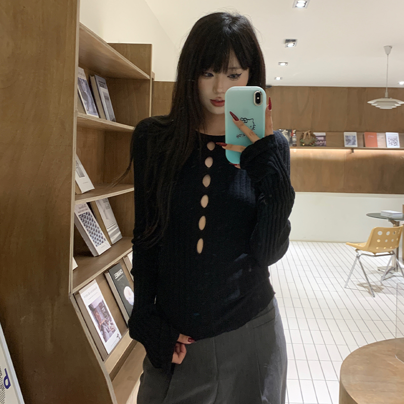 2024秋季心机辣妹穿搭设计感镂空打底女内搭软糯修身显瘦针织上衣