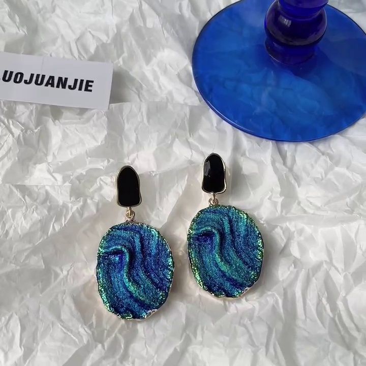 铜合金耳饰 2024新款独特克莱因蓝色纹理耳环女ins小众设计感气质