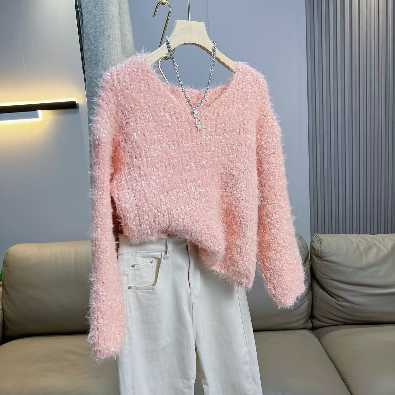 韩系温柔风软糯仿貂绒套头毛衣女秋冬季时尚v领加厚百搭洋气上衣