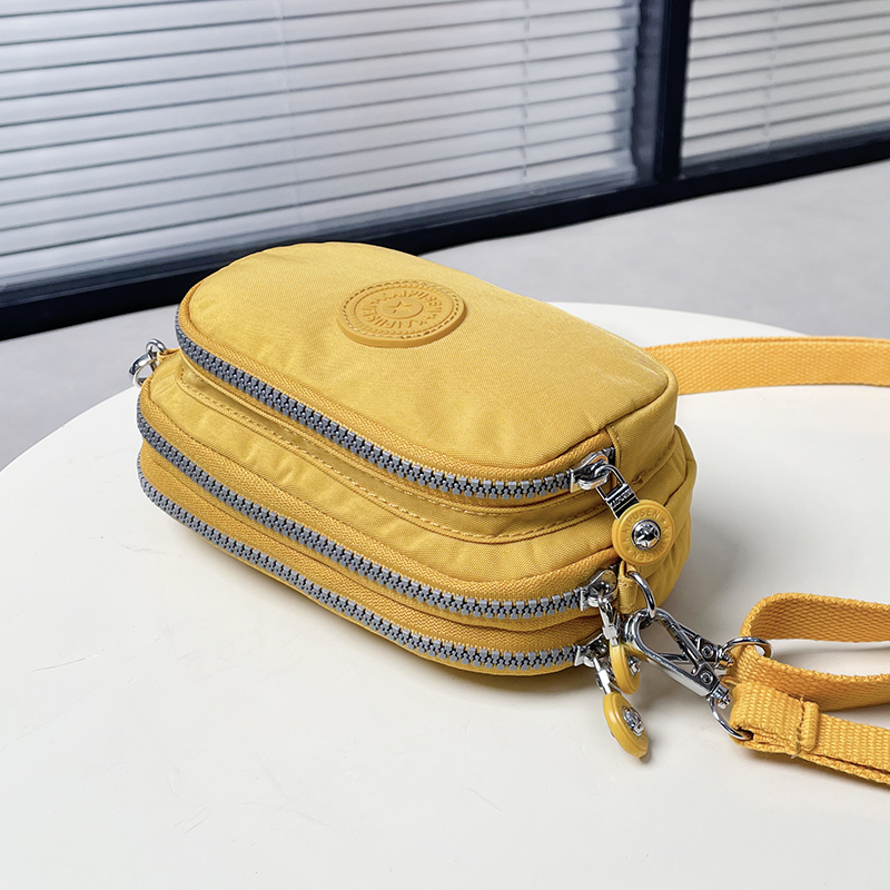 凯普森手机斜挎包2025新款小布包防水小巧手包三层时尚女包手拿包