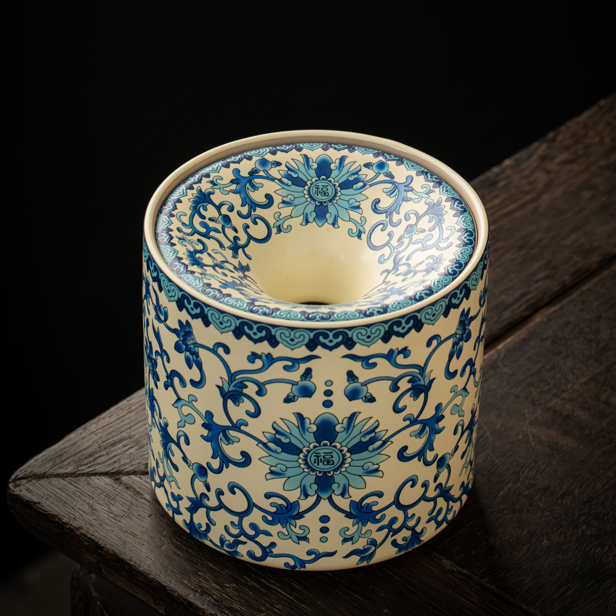 汝窑国风青花缠枝莲漏斗烟灰缸带盖防飞灰茶渣缸水盂杯洗家用配件