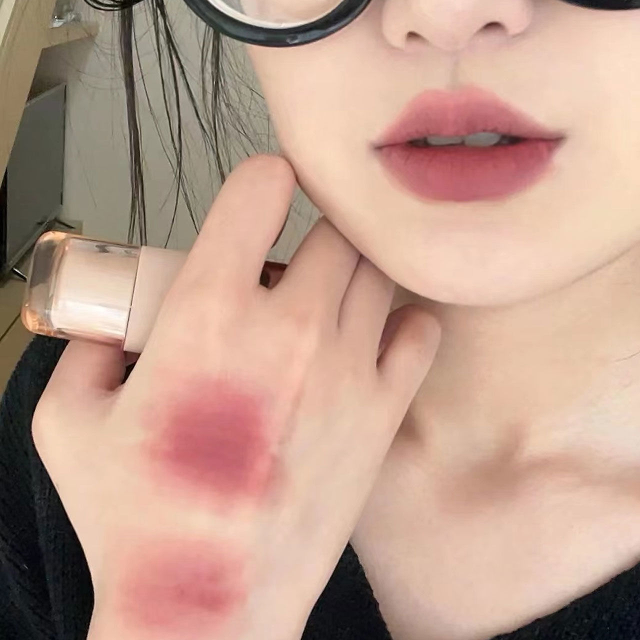 买一送一小胖*不掉色灰粉色唇泥奶霜哑光显白温柔裸色系口红唇釉