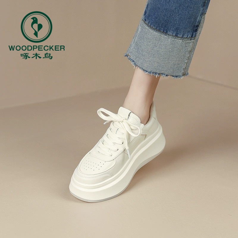 啄木鸟小白鞋女2025春秋新款爆款百搭松糕厚底增高鞋秋季运动板鞋