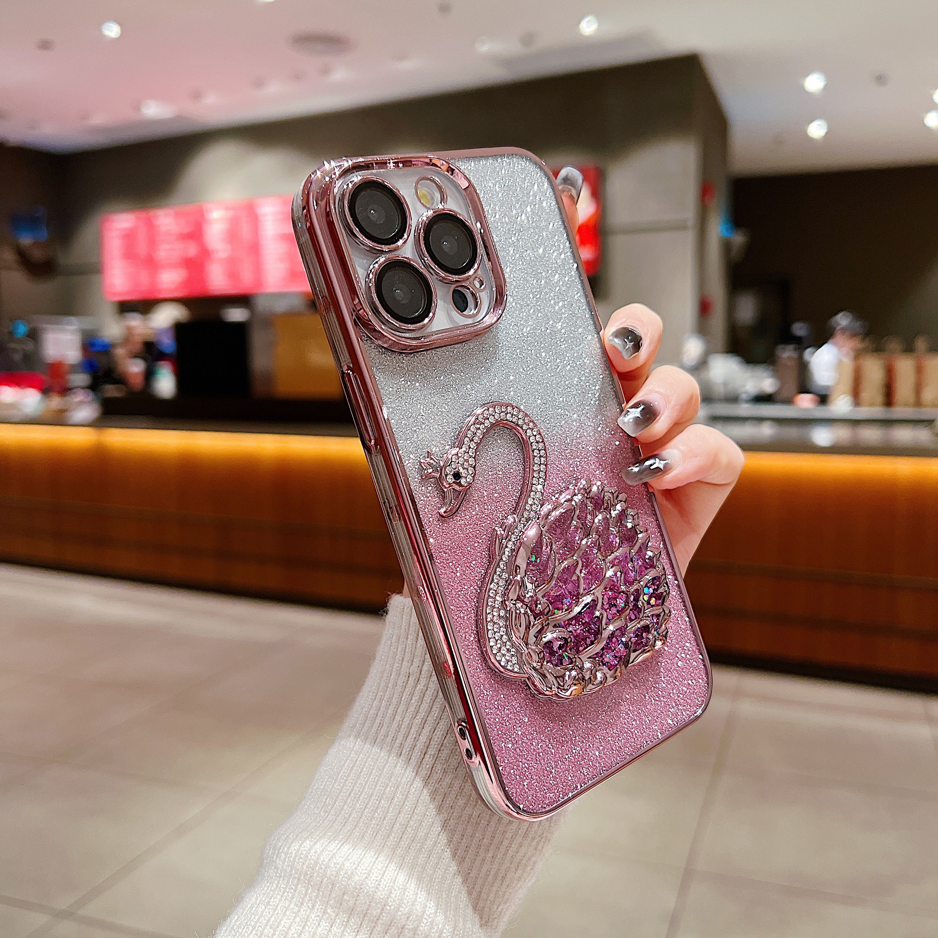 立体流沙天鹅iPhone15promax手机壳电镀苹果14渐变闪粉13女款创意