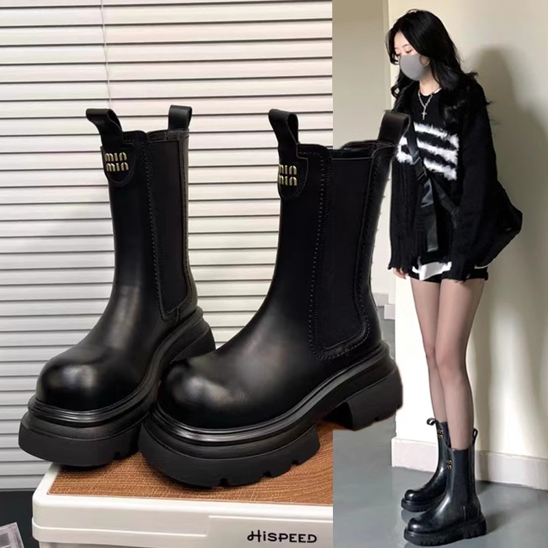 黑色字母中筒靴子2025秋冬新款加绒厚底百搭短筒马丁靴机车烟筒靴