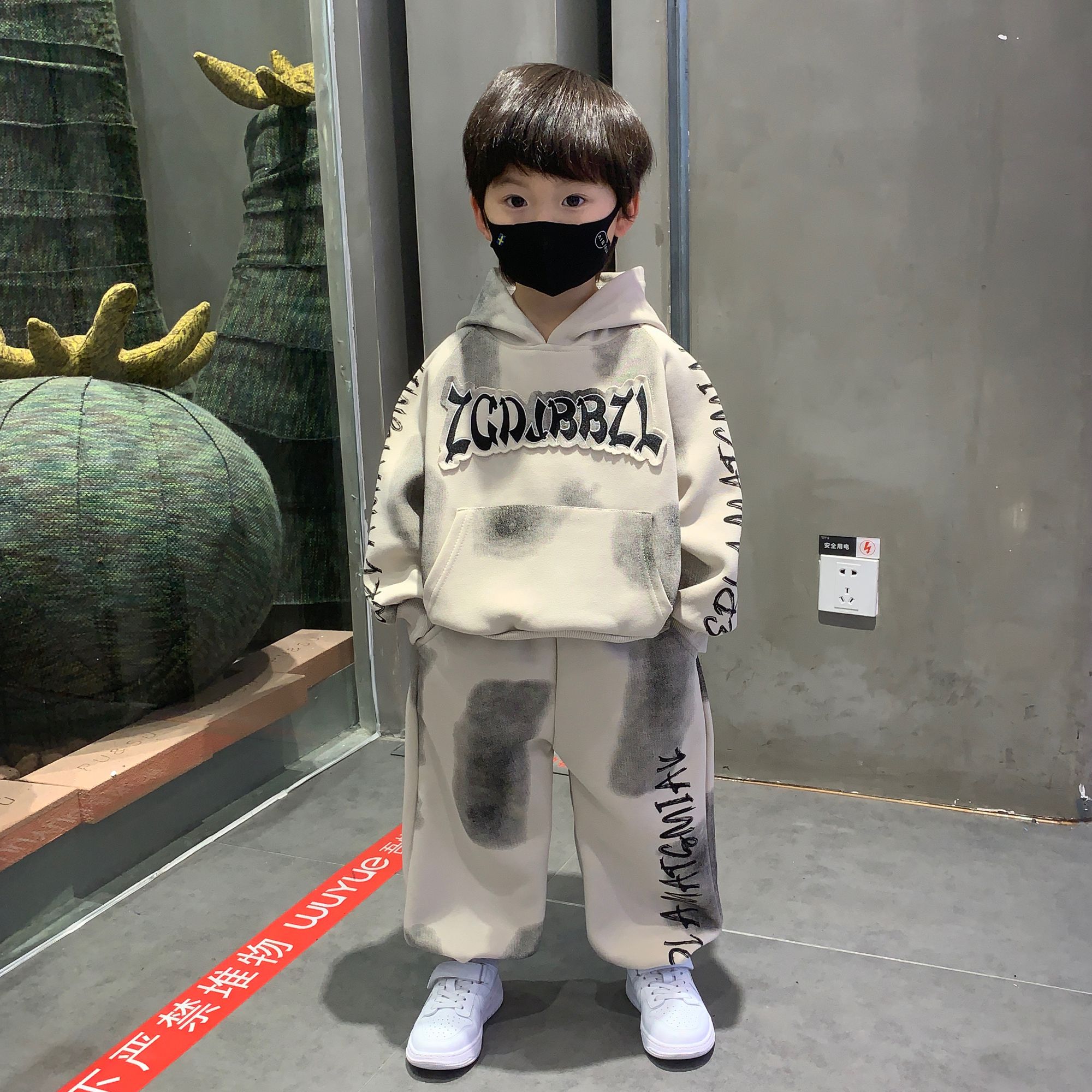 童装男童秋装套装儿童洋气休闲连帽2025新款男孩衣服帅气炸街男宝