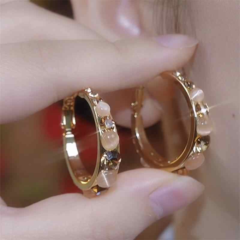 铜合金耳饰 咖色闪钻猫眼石耳圈女2024新款秋冬圆脸显瘦耳环高级