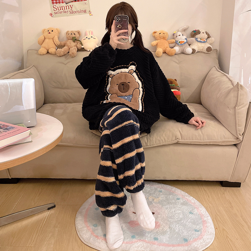 揭阳睡衣女款爆款2025新款秋冬季珊瑚绒加绒加厚法兰绒冬款加大码