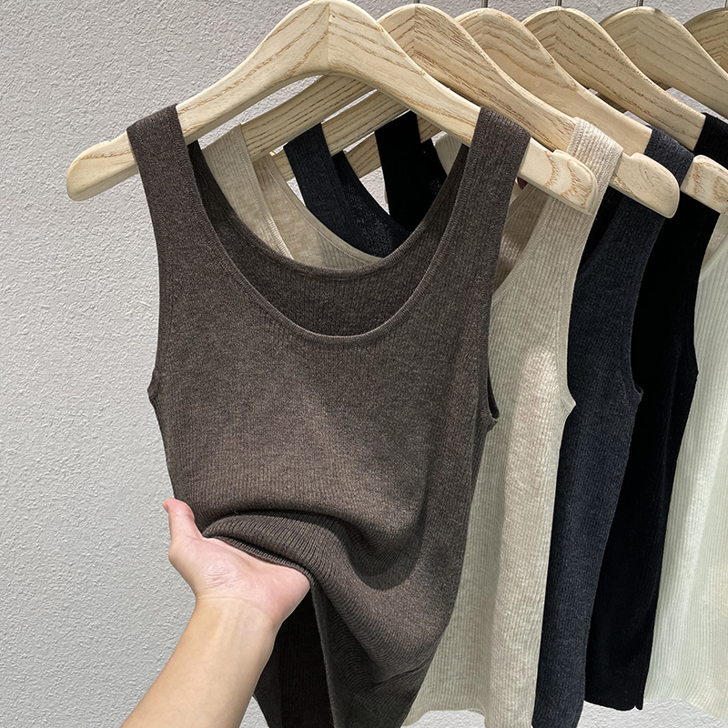 毛针织吊带打底背心女春秋2025年新款爆款黑色羊绒无袖西装内搭