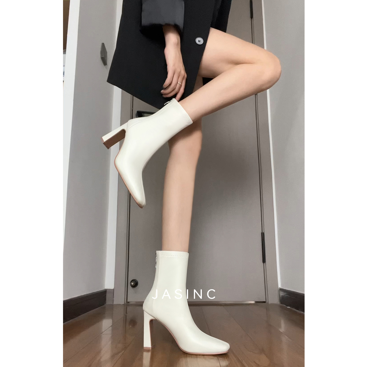 白色高跟短靴女2024年新款高跟鞋女秋冬粗跟方头皮靴瘦瘦靴子女款