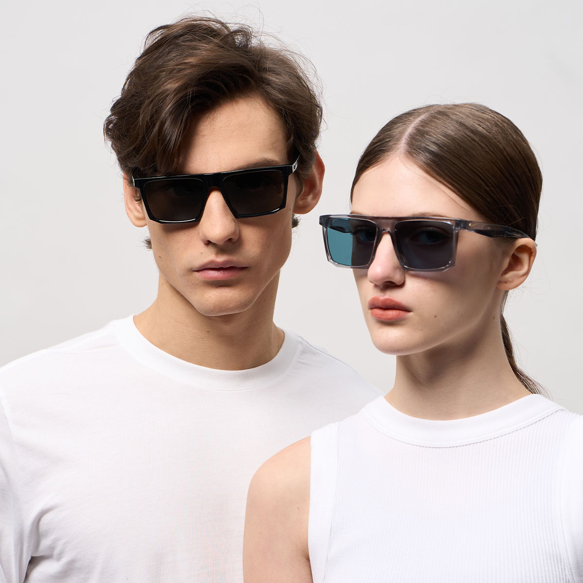 NIKE/耐克运动时尚太阳镜  简约款墨镜 防紫外线 防滑落EV1058