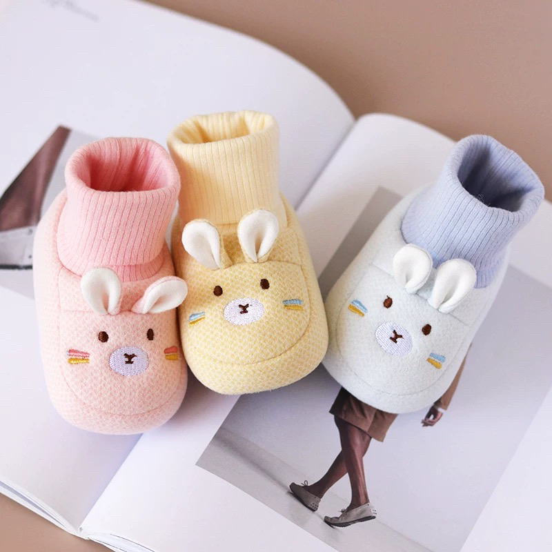 冬季0-12个月新生儿加绒保暖小兔宝宝鞋软底防滑婴儿鞋卡通步前鞋