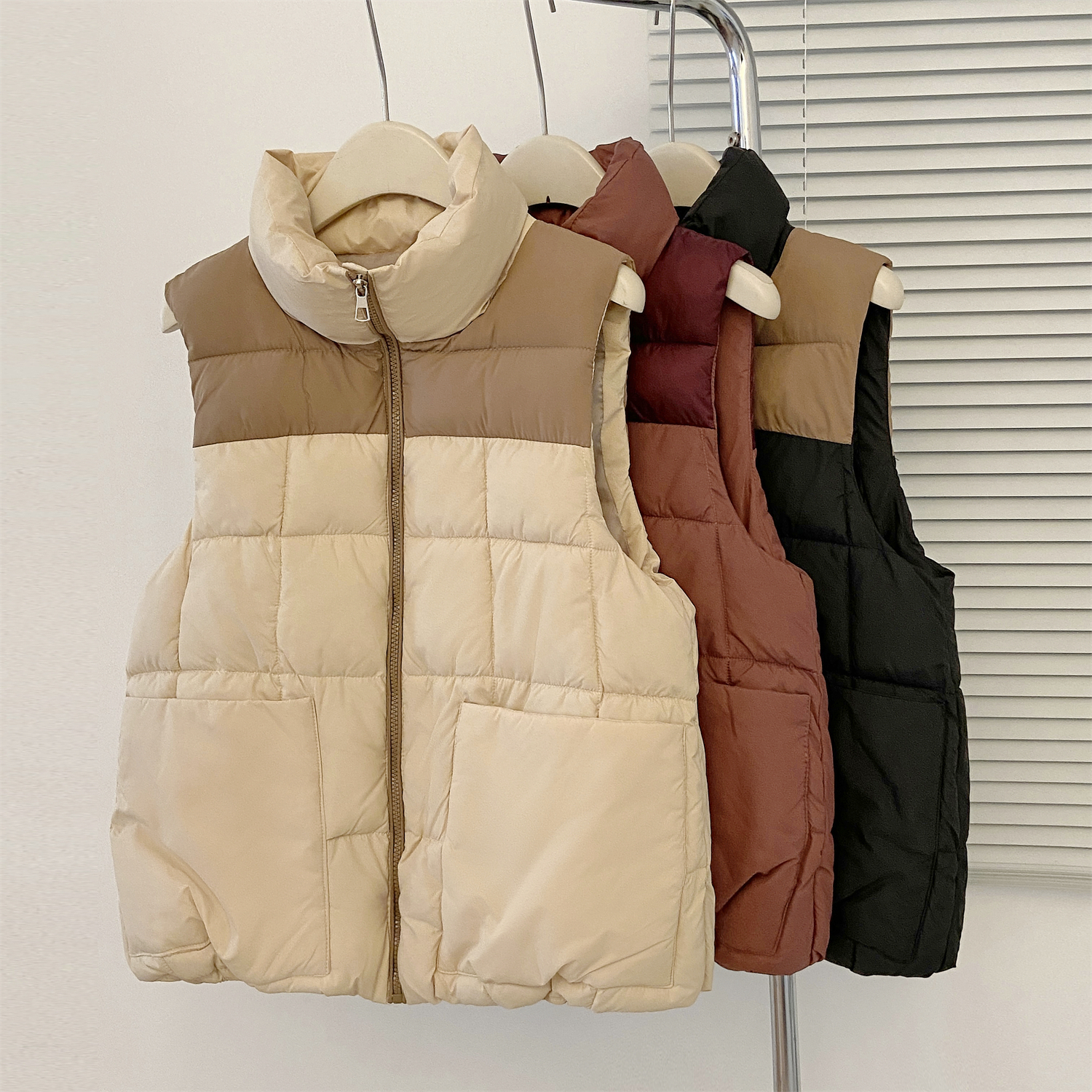 8810胖mm大码秋冬新款棉服马甲女韩版宽松拼接百搭坎肩马夹外套潮