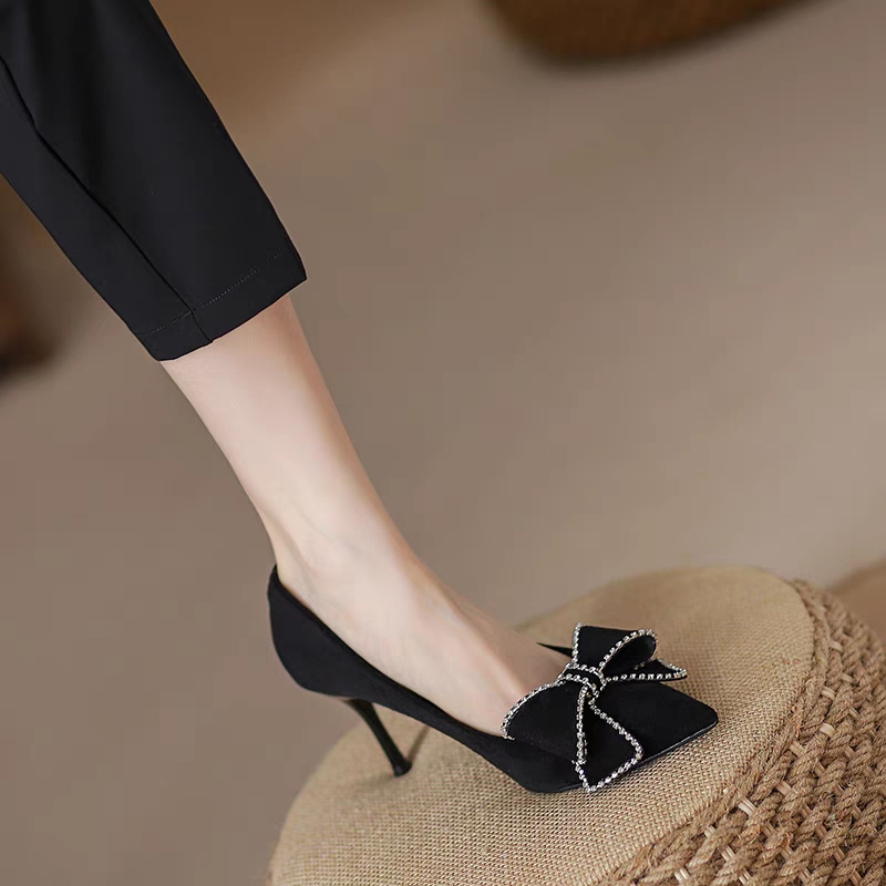 黑色高跟鞋女2025年春秋季新款工作法式蝴蝶结尖头浅口细跟单鞋夏